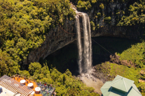 Parque do Caracol com vista para a Cascata do Caracol.
